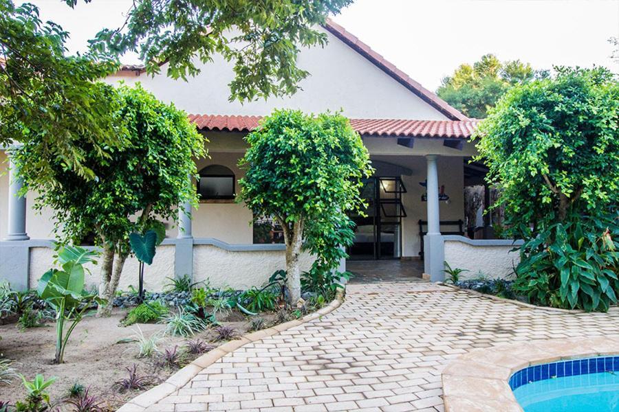 Stephan'S Guest House Port Shepstone Exterior photo